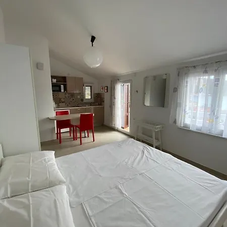 Apartmani Marko Baška Extérieur photo